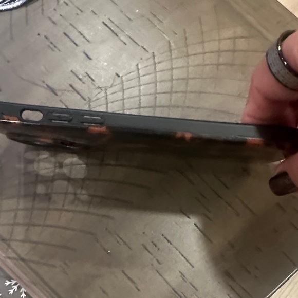 Tortoise Shell and Clear Snowflake Phone Cases - Picture 3 of 5